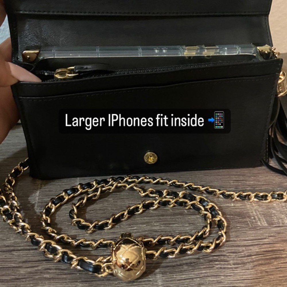 CHANEL Black Leather Clutch with Gold Chain - Picture 8 of 15